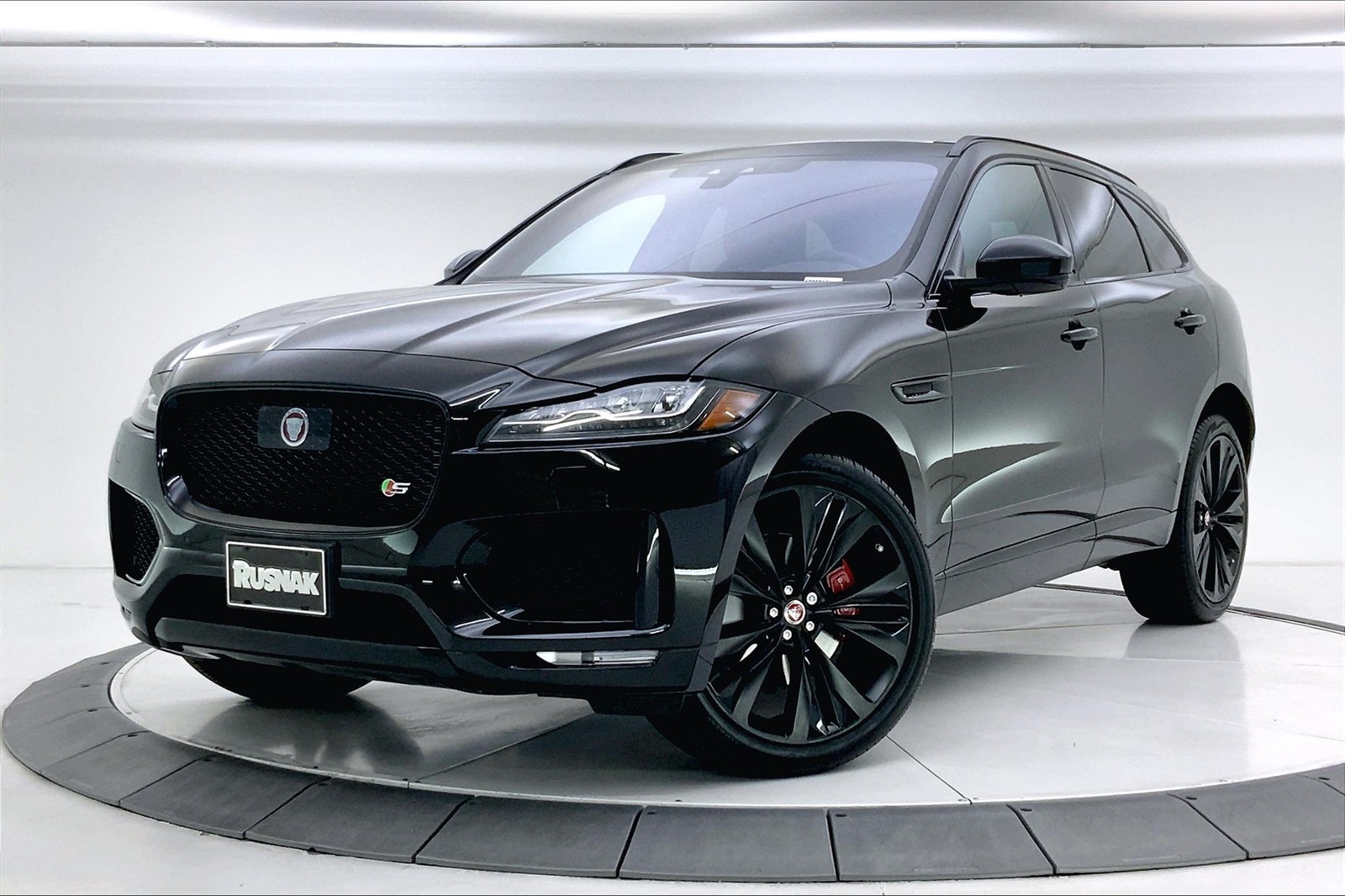 Jaguar Suv 2020 2020 Jaguar F Pace Mpg Price Reviews And Photos
